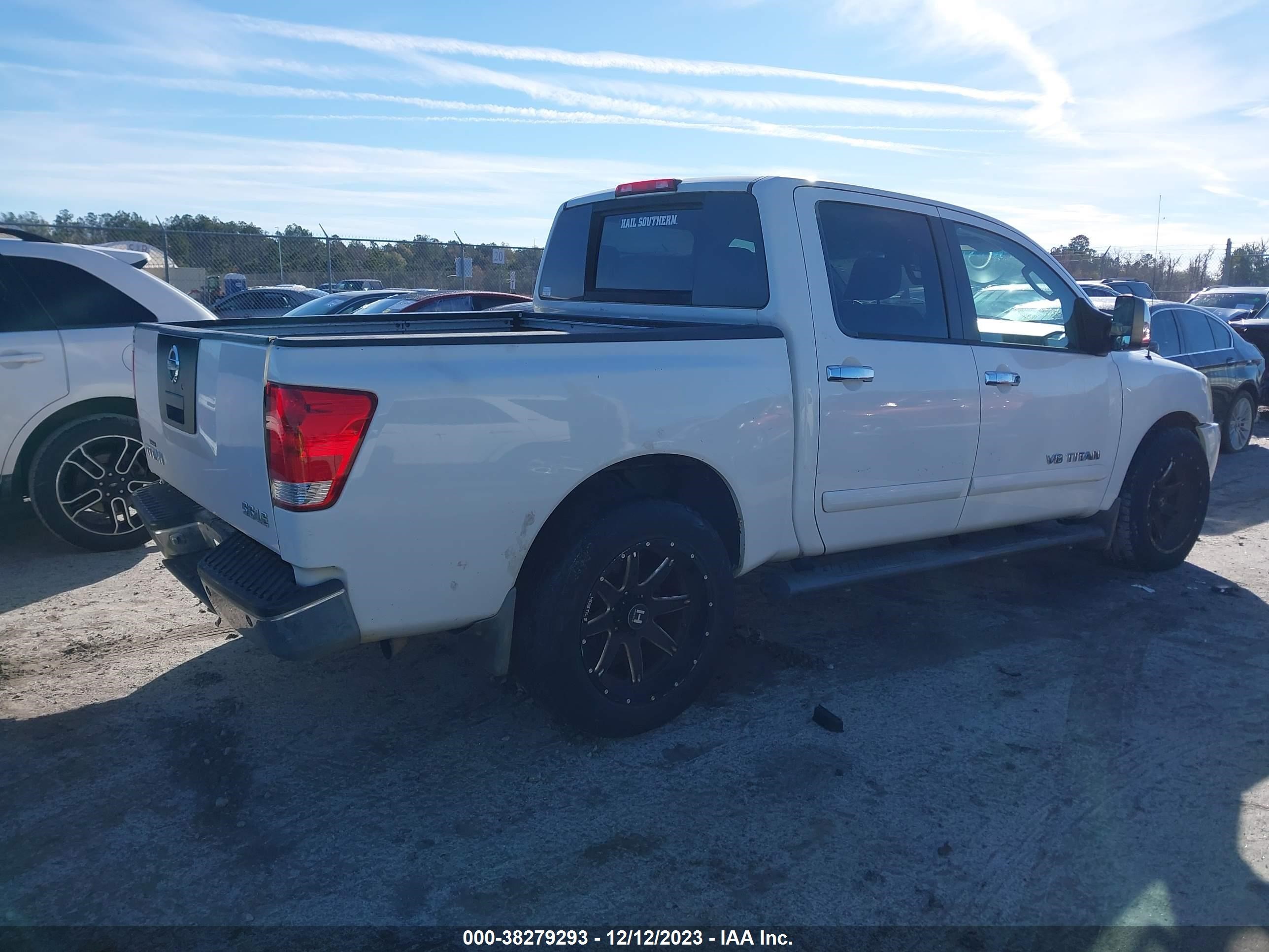 Photo 3 VIN: 1N6AA07A26N565679 - NISSAN TITAN 