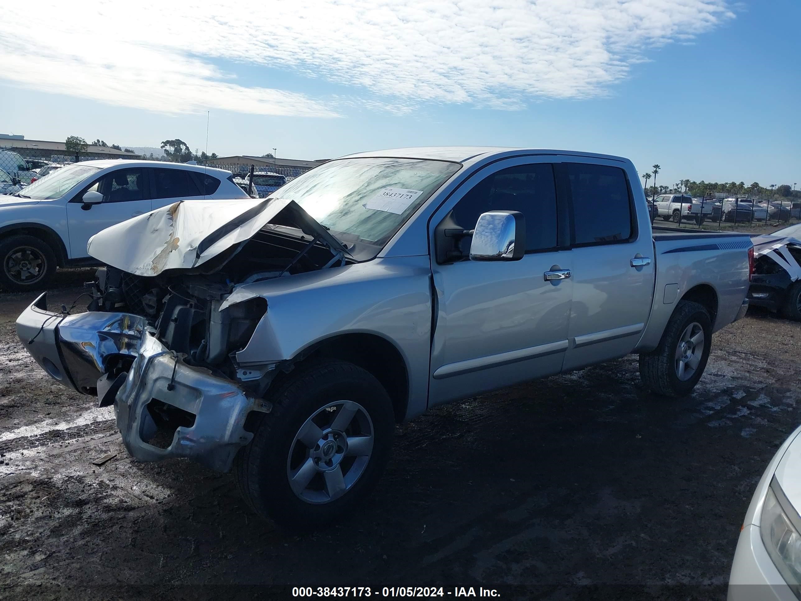 Photo 13 VIN: 1N6AA07A34N537371 - NISSAN TITAN 