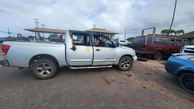 Photo 3 VIN: 1N6AA07A35N508437 - NISSAN TITAN XE 