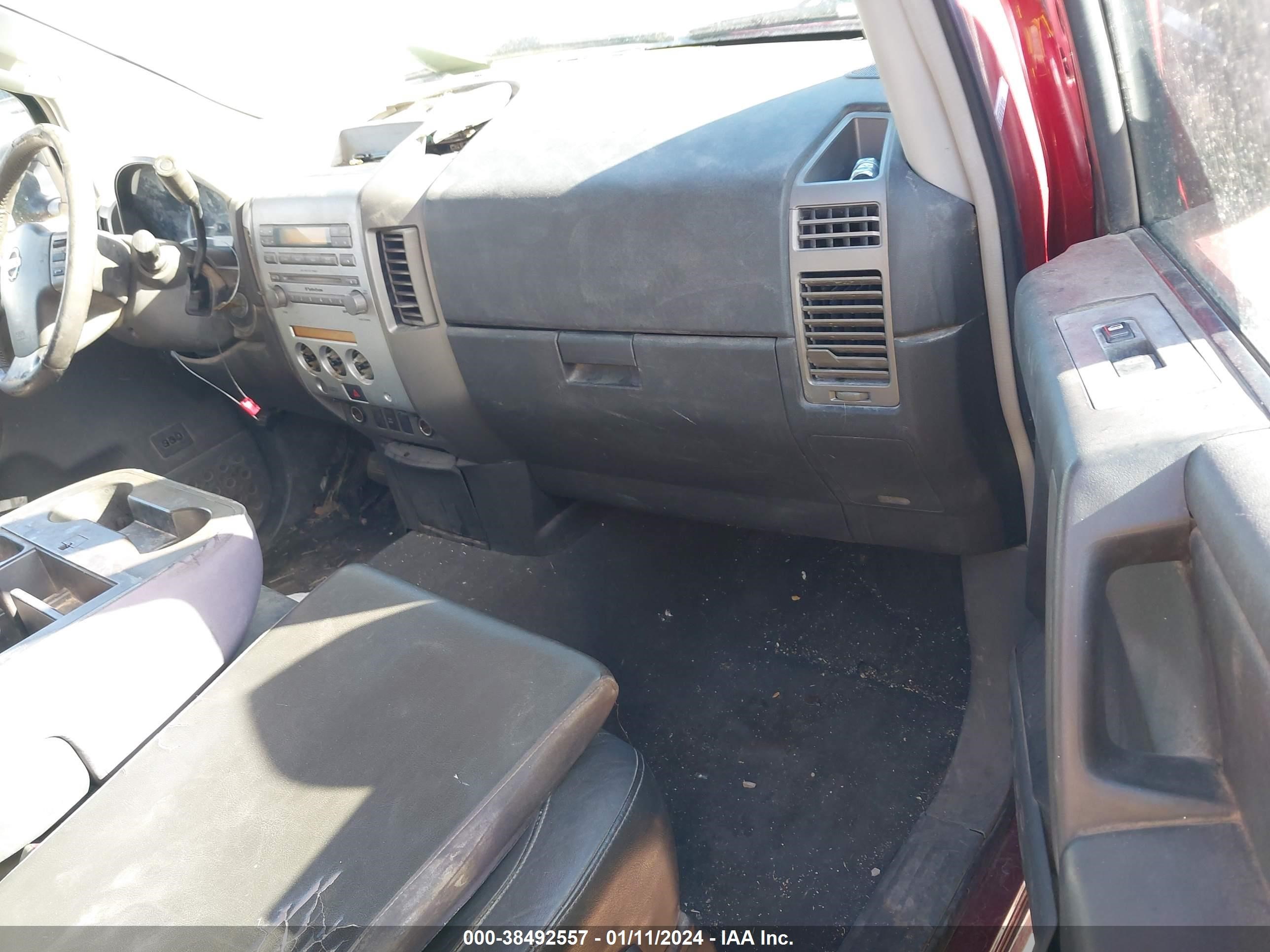 Photo 4 VIN: 1N6AA07A46N566011 - NISSAN TITAN 