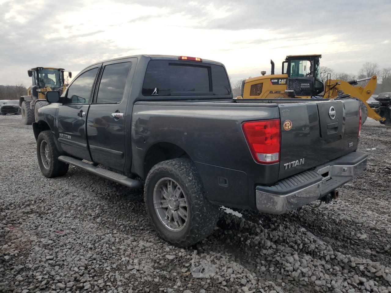 Photo 1 VIN: 1N6AA07A55N510612 - NISSAN TITAN 