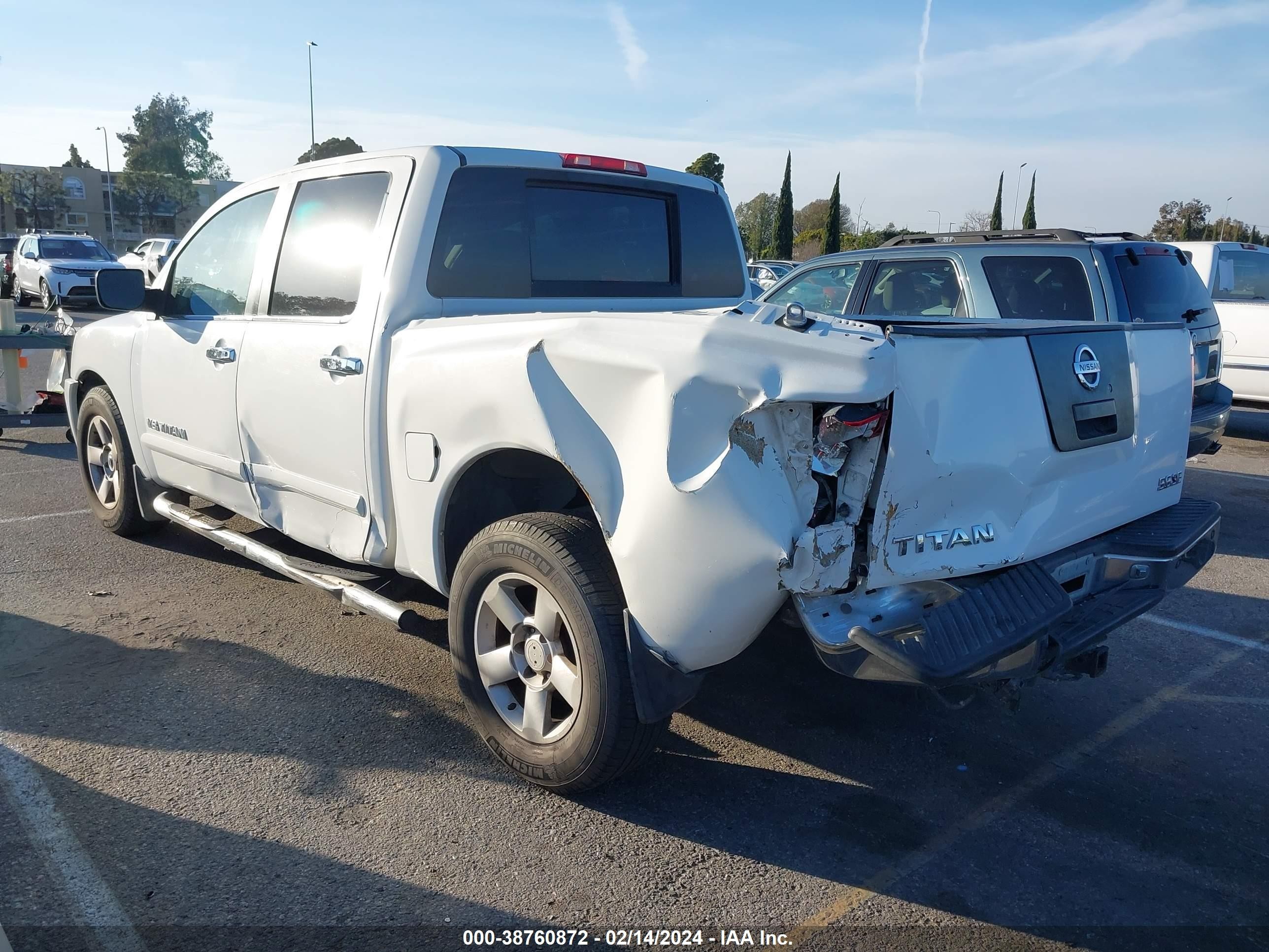 Photo 2 VIN: 1N6AA07A55N568865 - NISSAN TITAN 