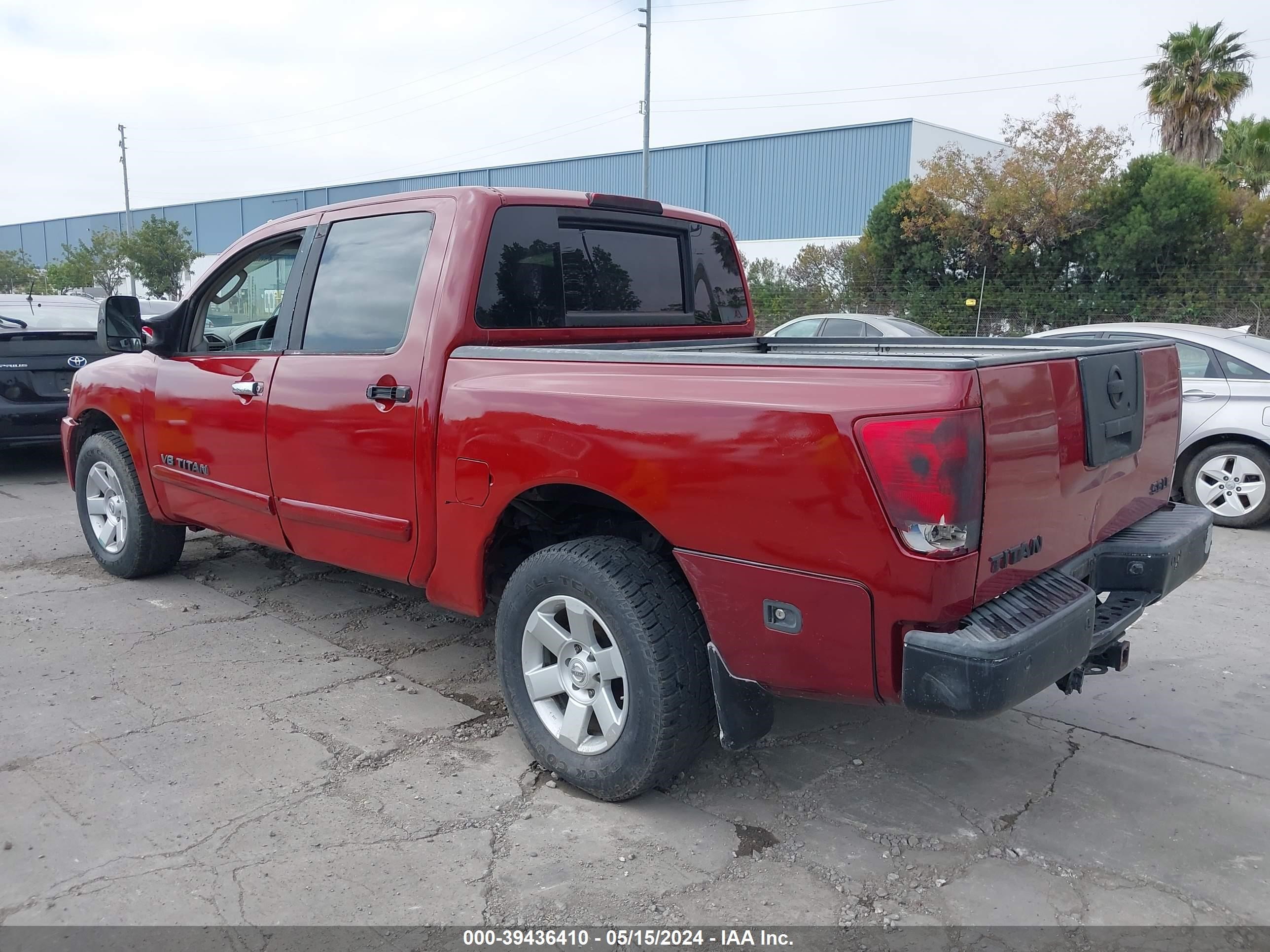 Photo 2 VIN: 1N6AA07A65N524163 - NISSAN TITAN 