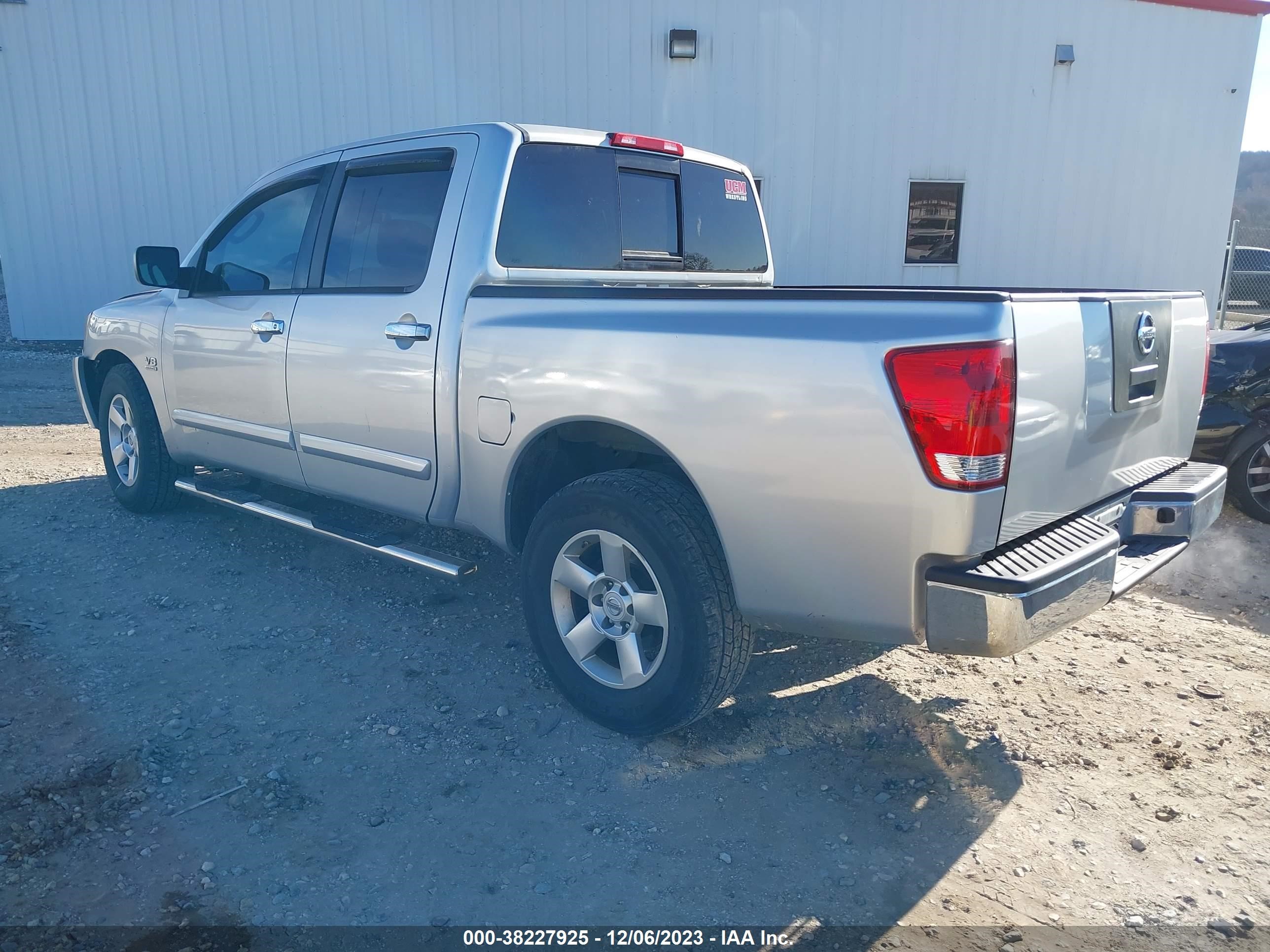 Photo 2 VIN: 1N6AA07A74N563892 - NISSAN TITAN 