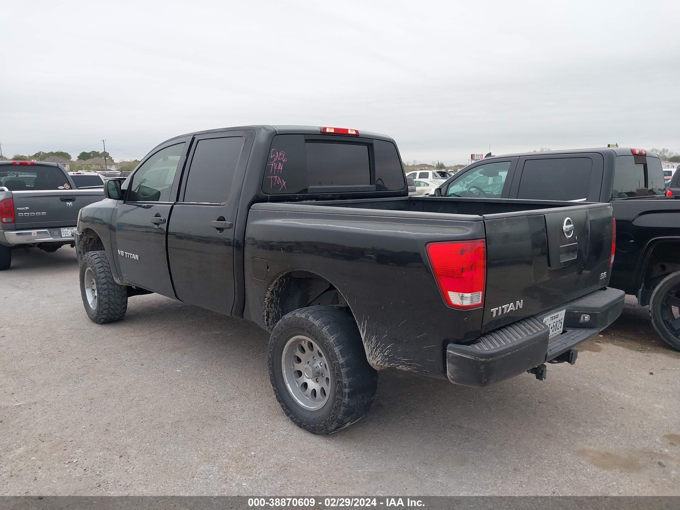 Photo 2 VIN: 1N6AA07A85N567144 - NISSAN TITAN 