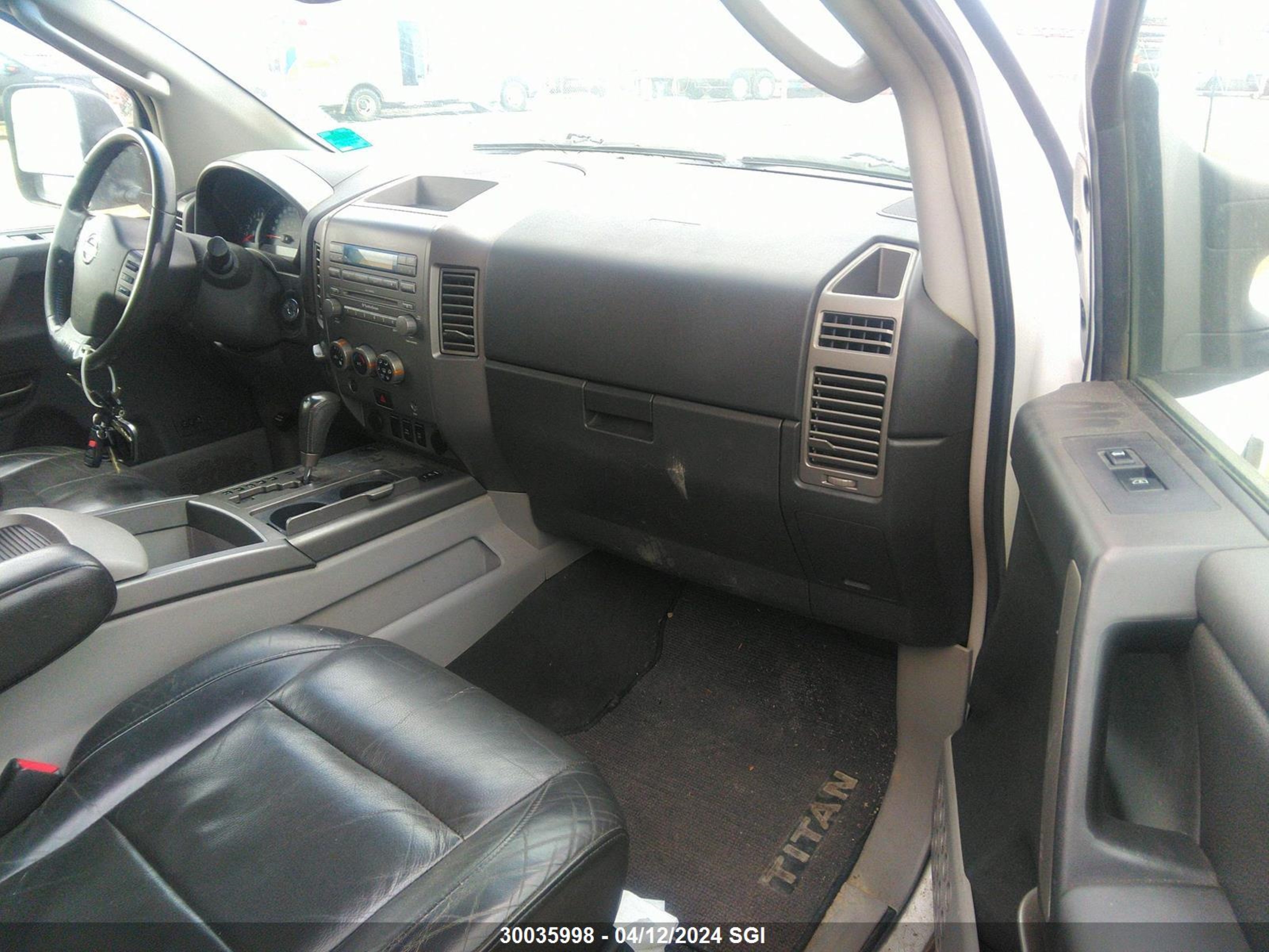 Photo 4 VIN: 1N6AA07B44N552292 - NISSAN TITAN 