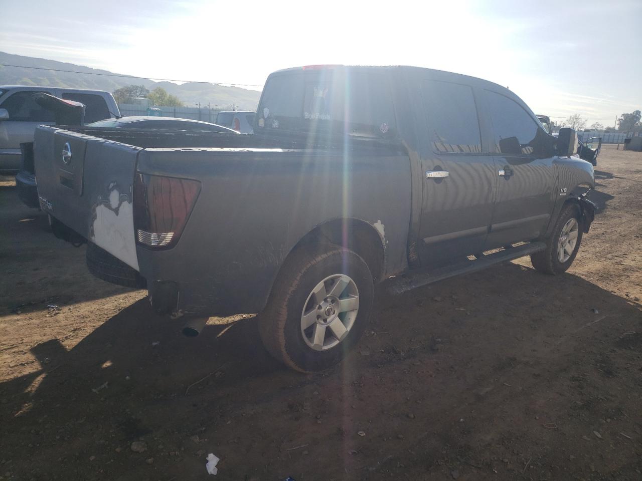 Photo 2 VIN: 1N6AA07B54N561664 - NISSAN TITAN 