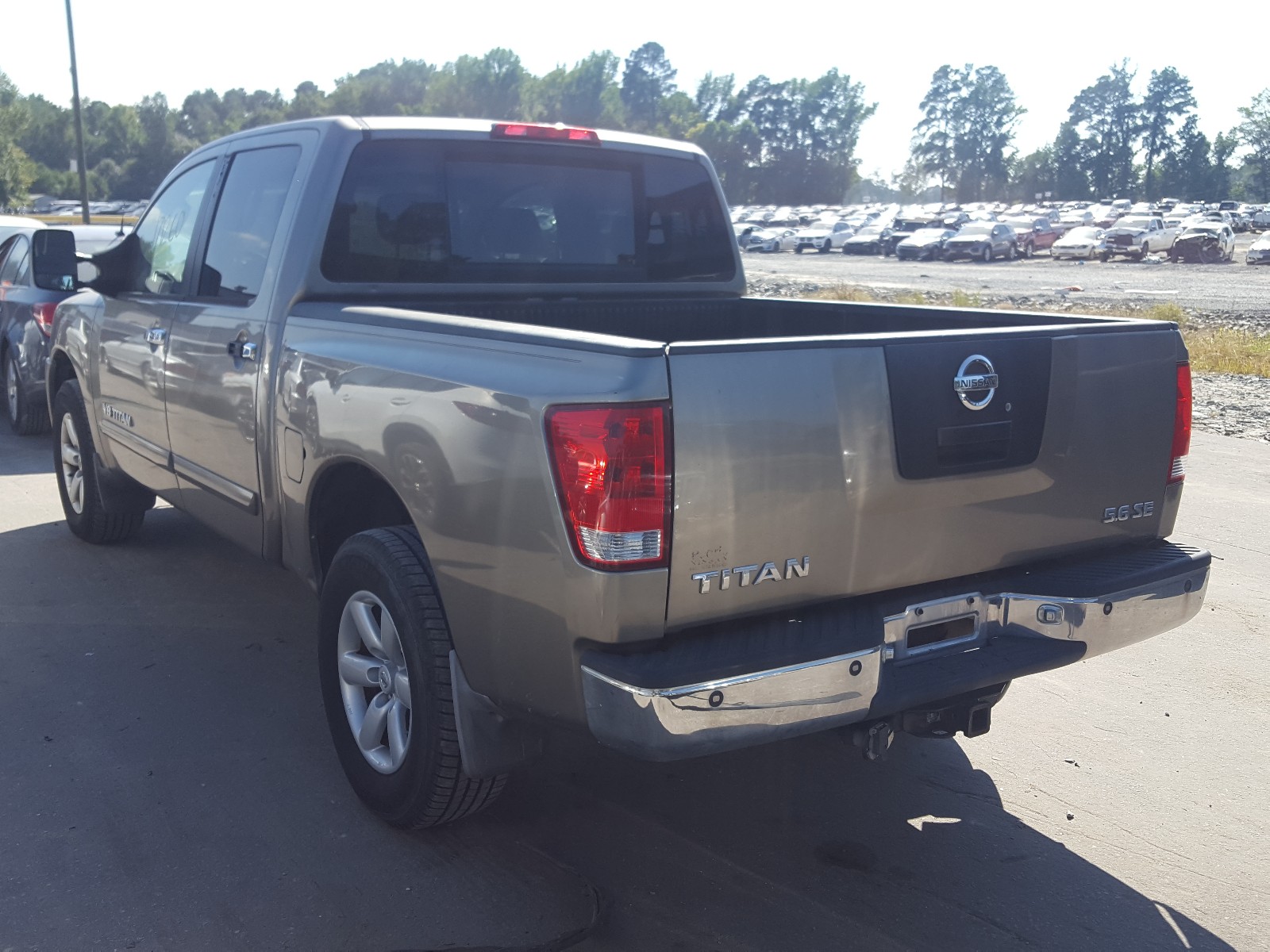 Photo 2 VIN: 1N6AA07B56N562705 - NISSAN TITAN XE 