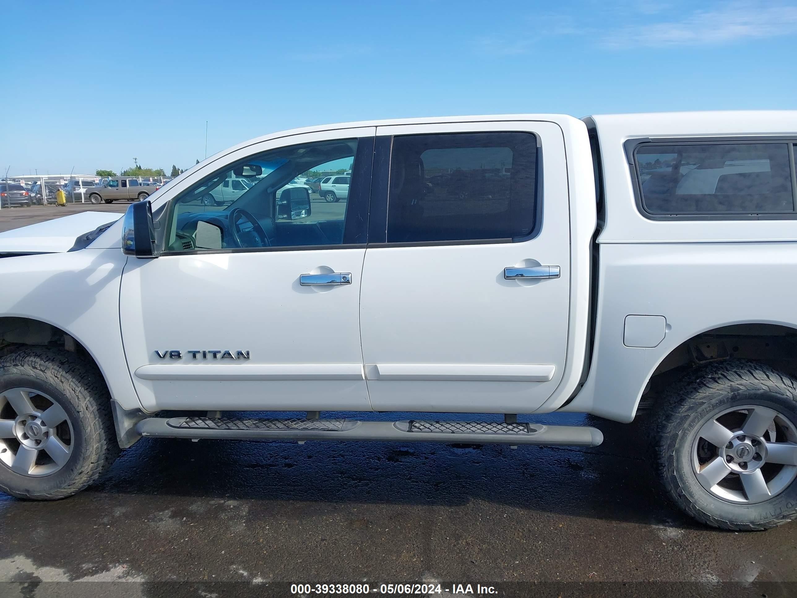 Photo 13 VIN: 1N6AA07B65N566011 - NISSAN TITAN 