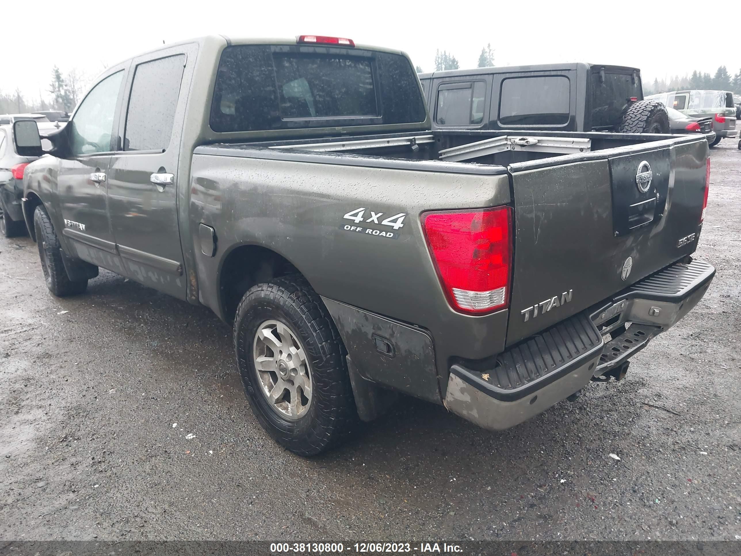 Photo 2 VIN: 1N6AA07B85N560557 - NISSAN TITAN 