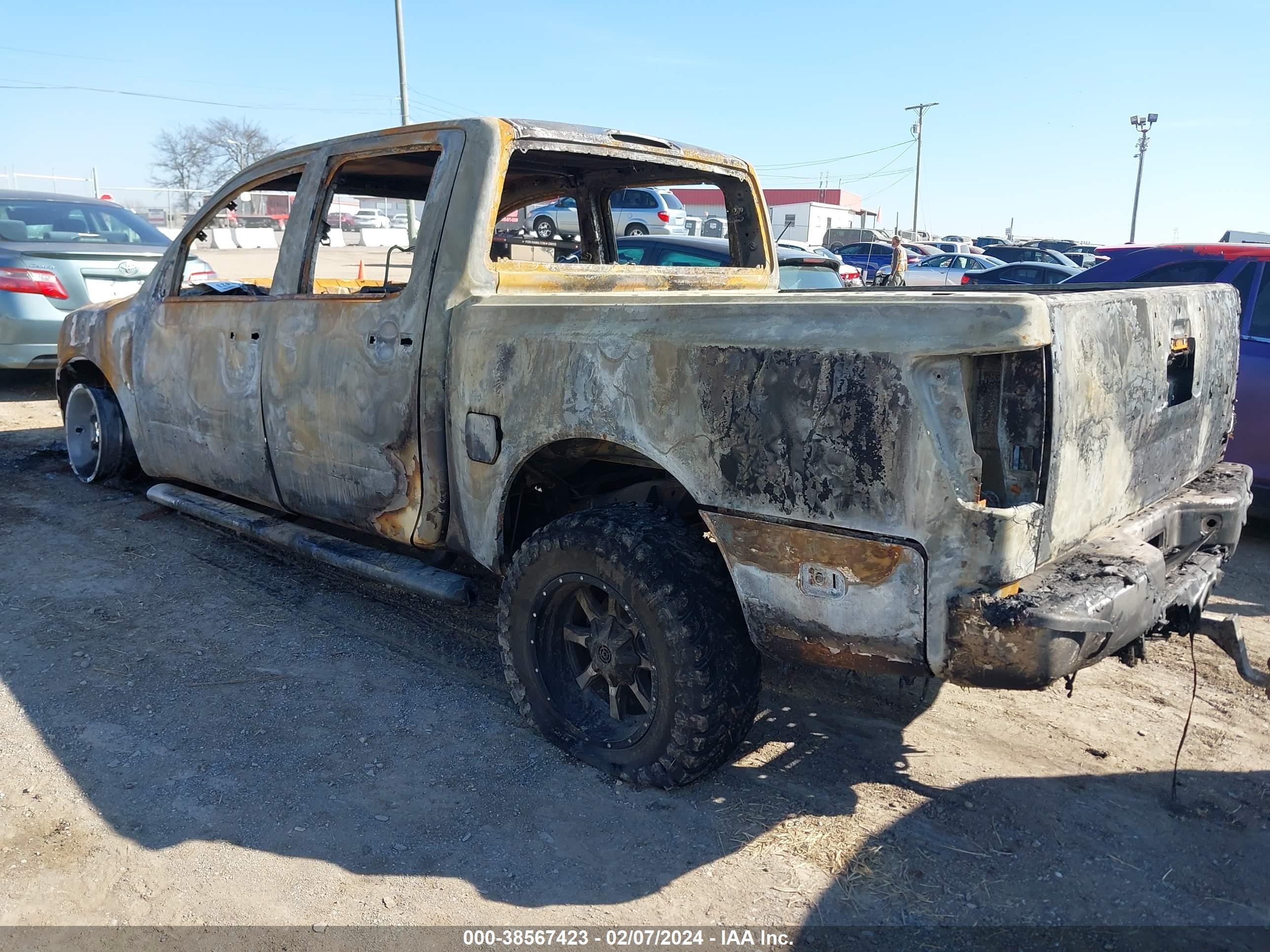 Photo 2 VIN: 1N6AA07B94N561036 - NISSAN TITAN 