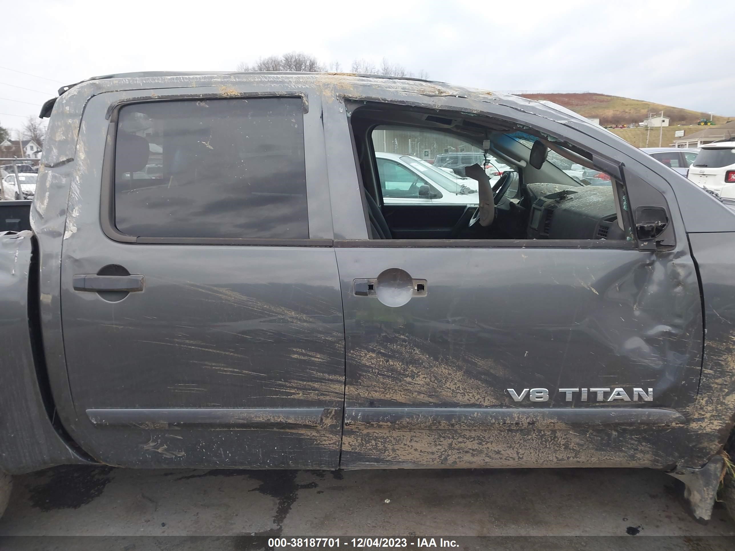 Photo 12 VIN: 1N6AA07C29N305871 - NISSAN TITAN 