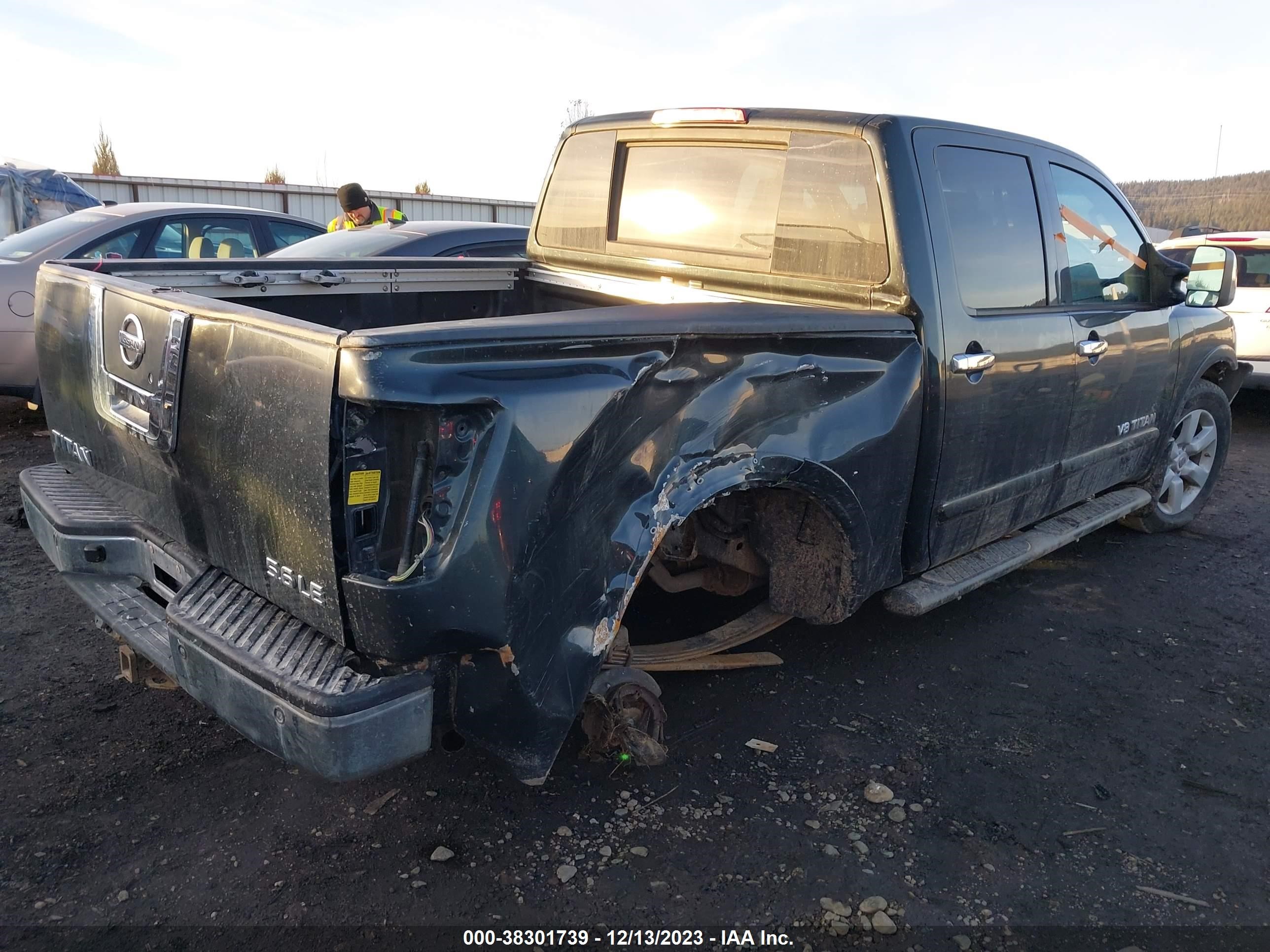 Photo 3 VIN: 1N6AA07C88N332541 - NISSAN TITAN 