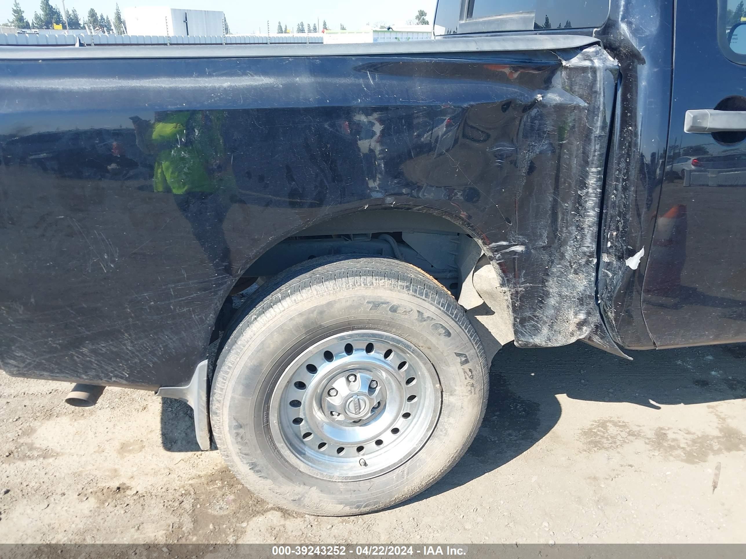 Photo 13 VIN: 1N6AA07D29N306835 - NISSAN TITAN 