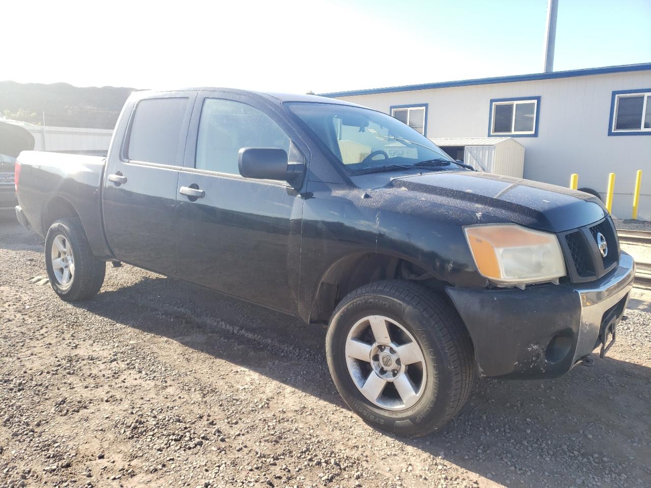 Photo 3 VIN: 1N6AA07D68N302981 - NISSAN TITAN 