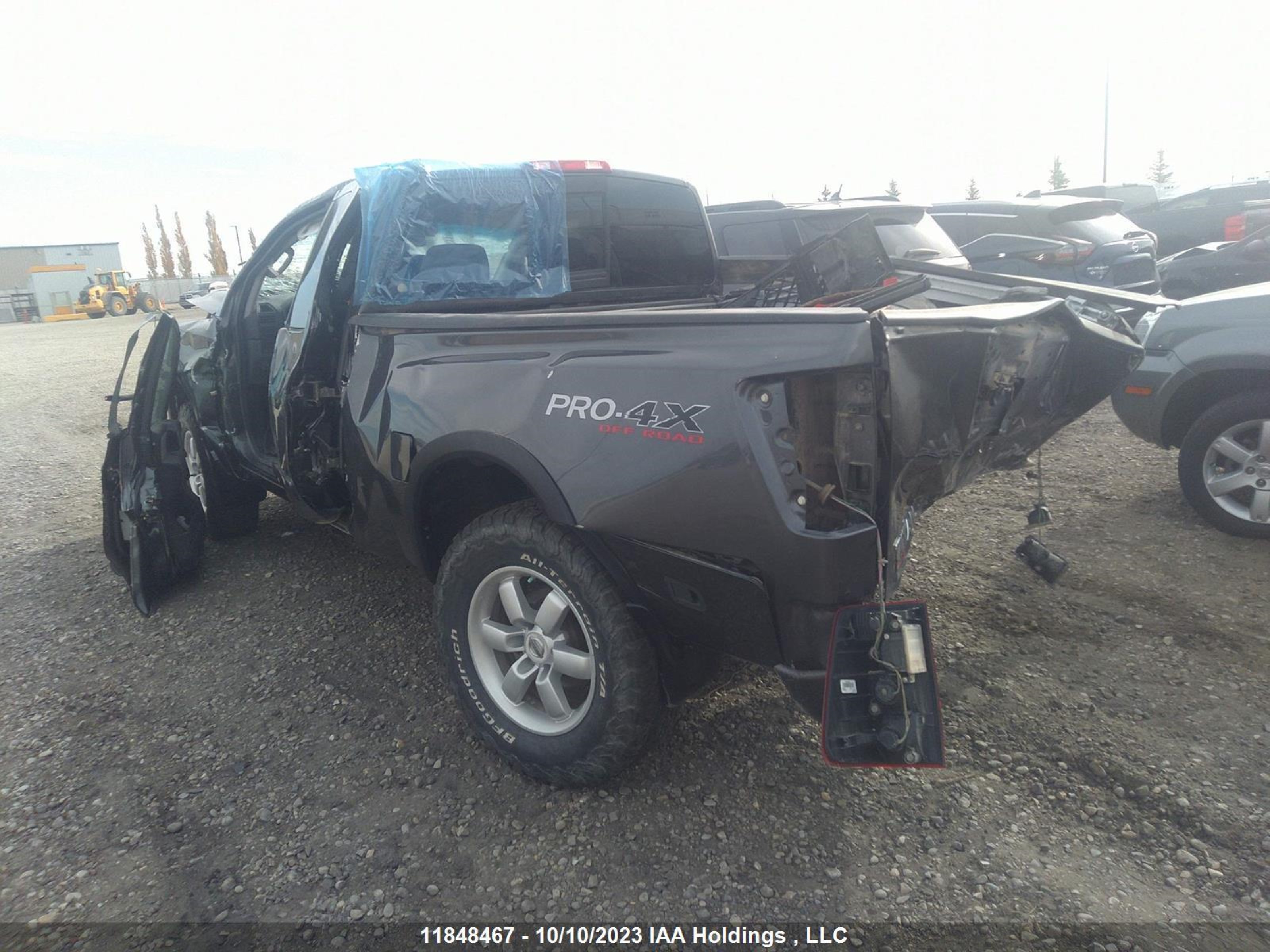 Photo 2 VIN: 1N6AA0CC1BN308904 - NISSAN TITAN 