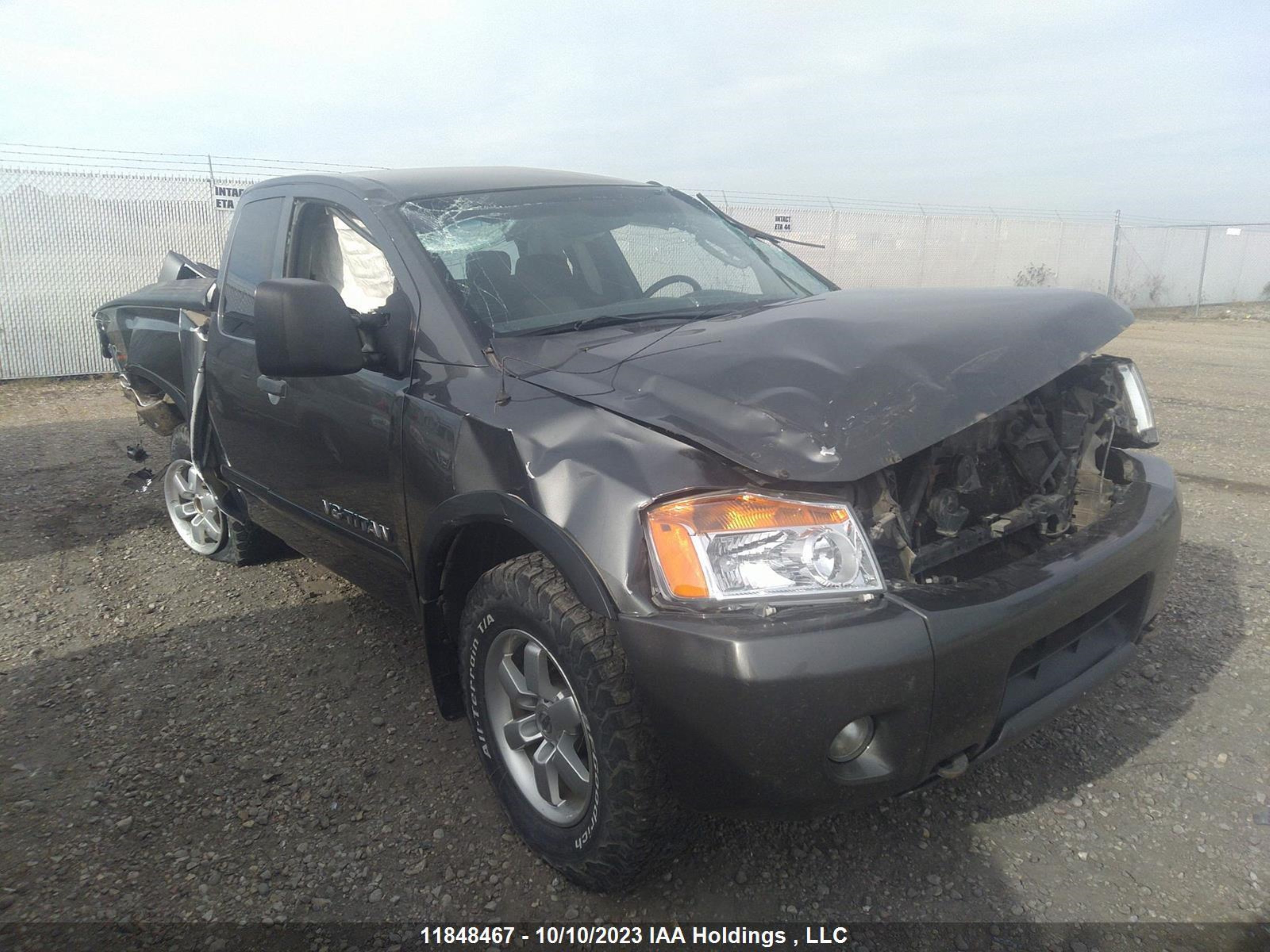 Photo 5 VIN: 1N6AA0CC1BN308904 - NISSAN TITAN 