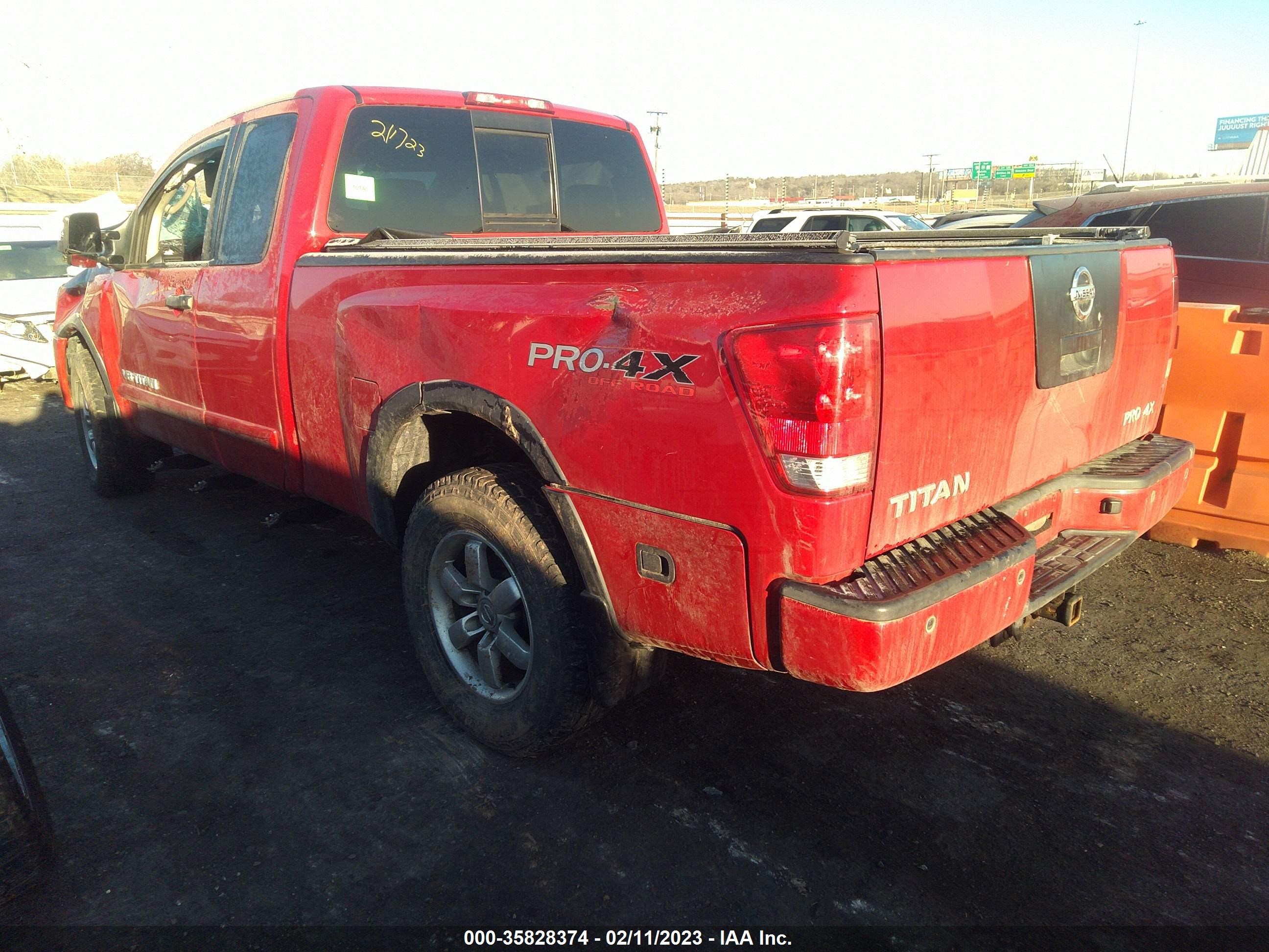 Photo 2 VIN: 1N6AA0CC1BN323127 - NISSAN TITAN 