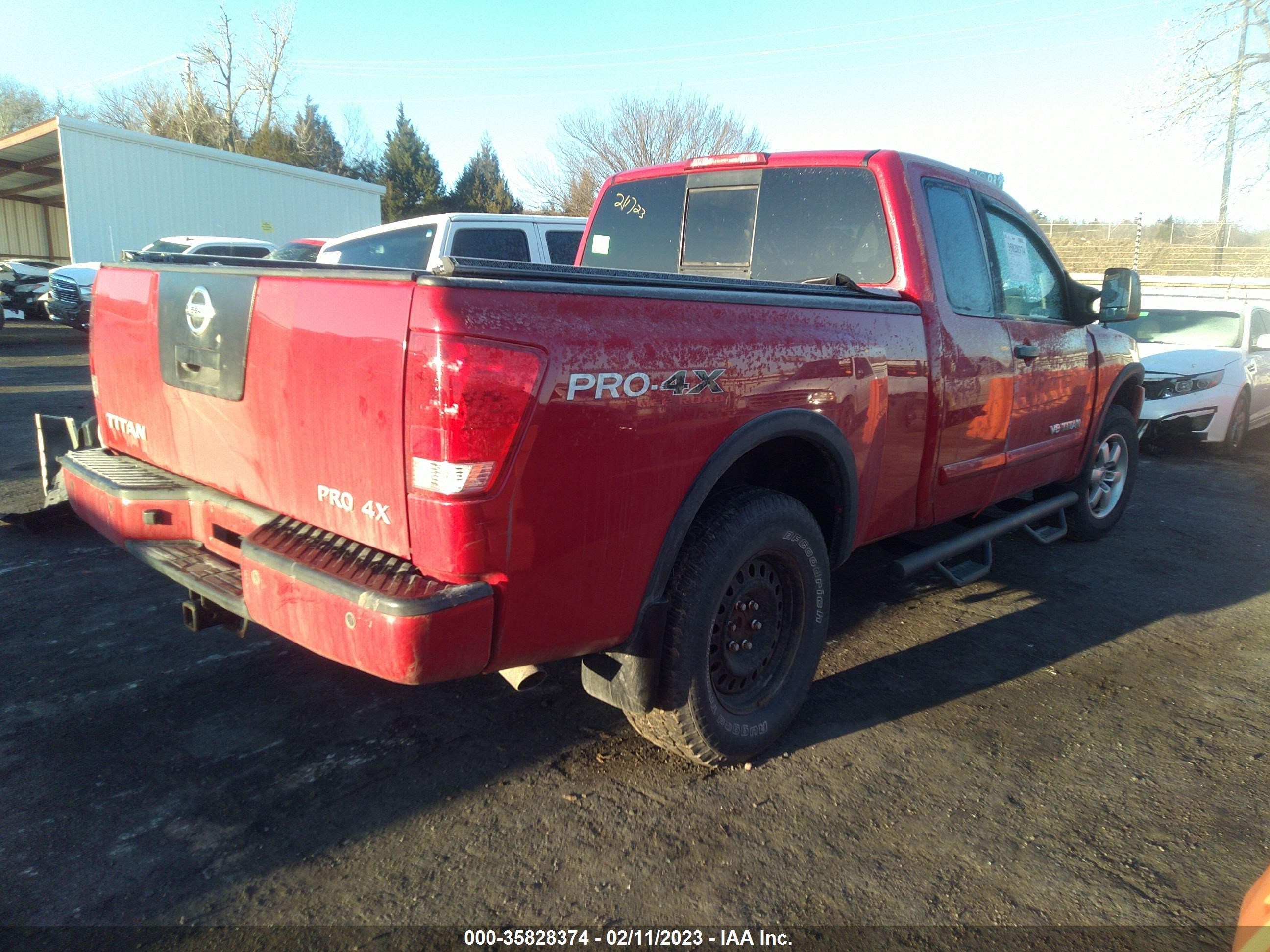 Photo 3 VIN: 1N6AA0CC1BN323127 - NISSAN TITAN 