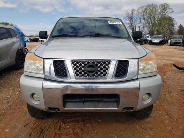 Photo 4 VIN: 1N6AA0CC3AN302181 - NISSAN TITAN 