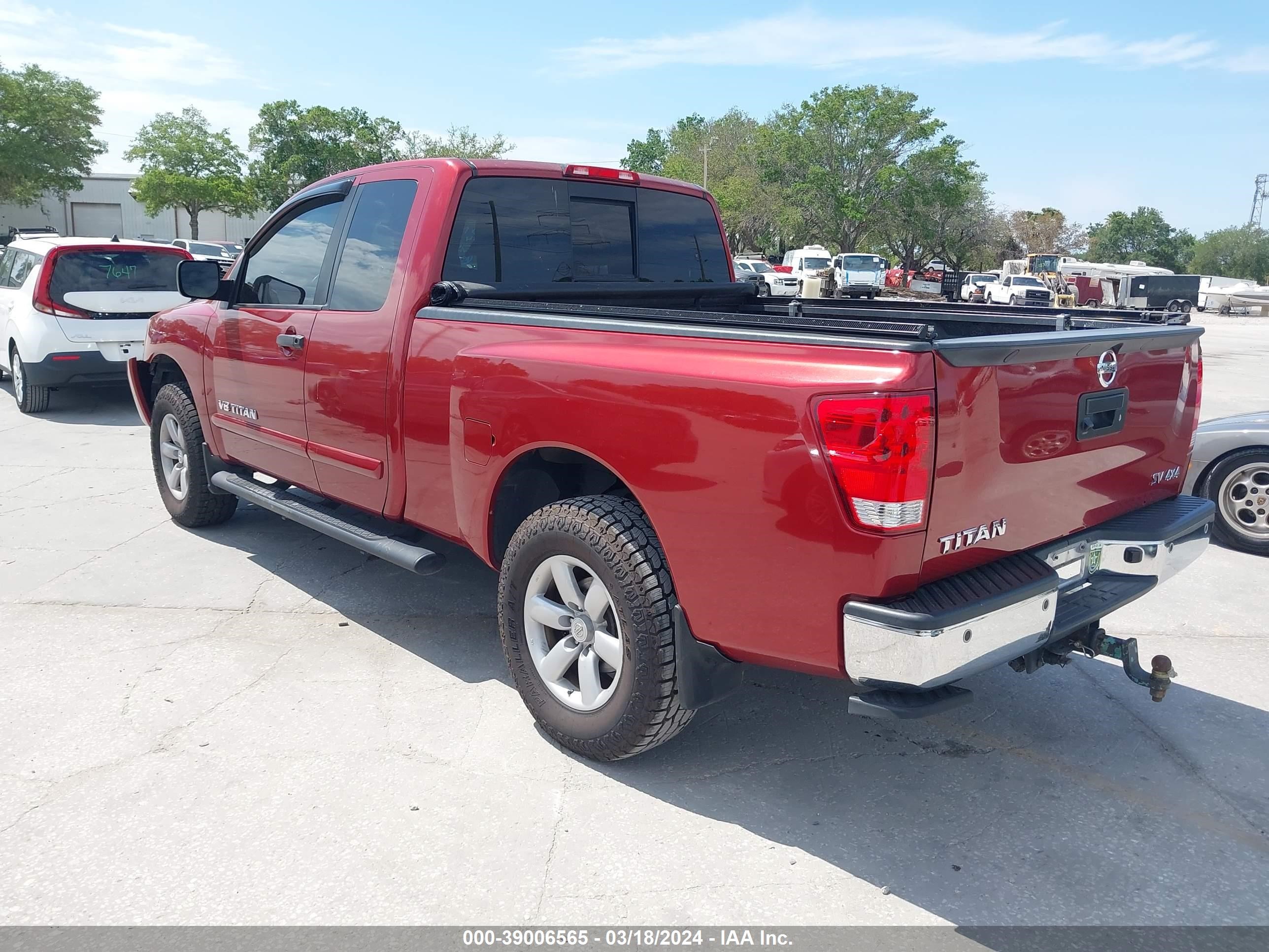 Photo 2 VIN: 1N6AA0CCXDN304899 - NISSAN TITAN 