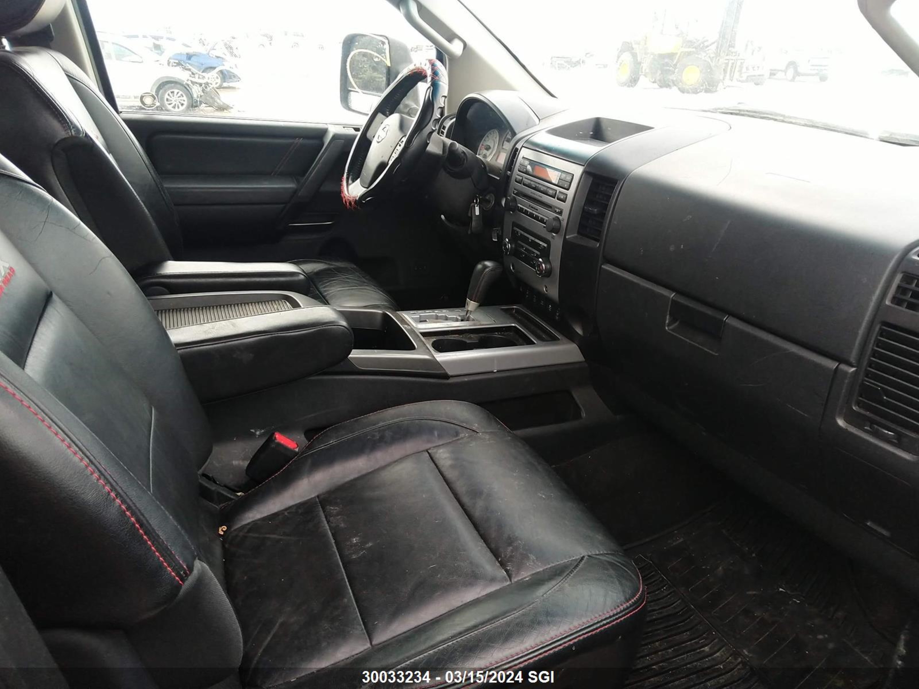 Photo 4 VIN: 1N6AA0EC0CN318760 - NISSAN TITAN 