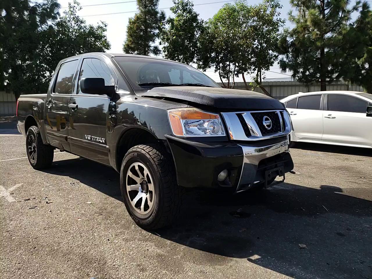 Photo 10 VIN: 1N6AA0EC1AN320398 - NISSAN TITAN XE 