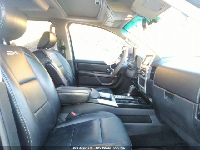 Photo 4 VIN: 1N6AA0EC1FN504845 - NISSAN TITAN 