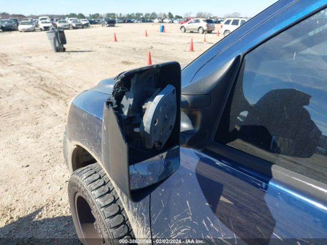 Photo 5 VIN: 1N6AA0EC3AN323447 - NISSAN TITAN 