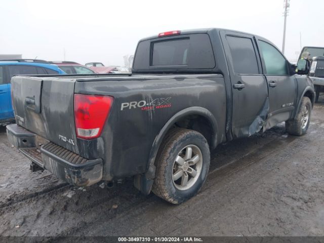 Photo 3 VIN: 1N6AA0EC3CN300169 - NISSAN TITAN 