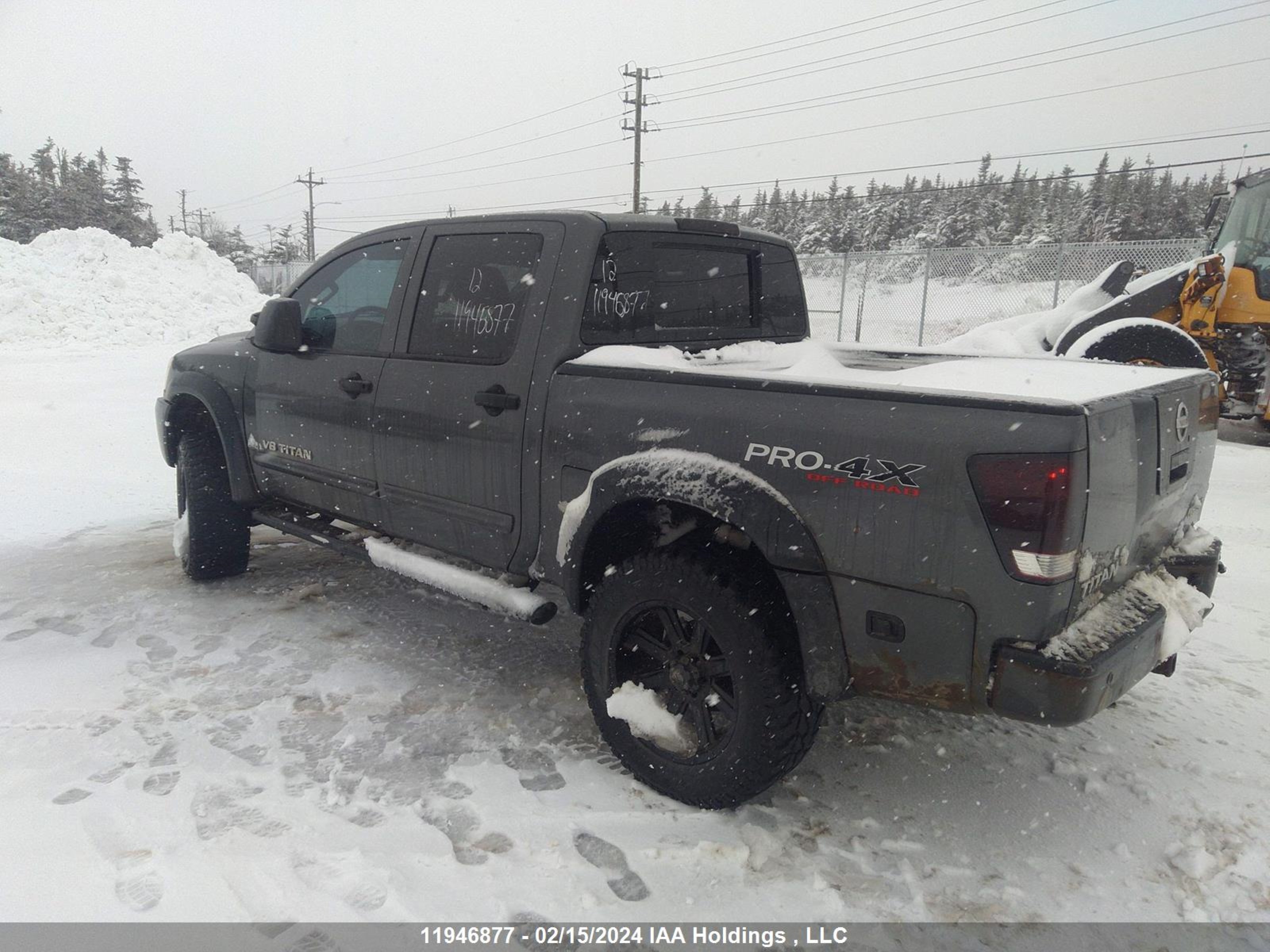 Photo 2 VIN: 1N6AA0EC4CN313481 - NISSAN TITAN 