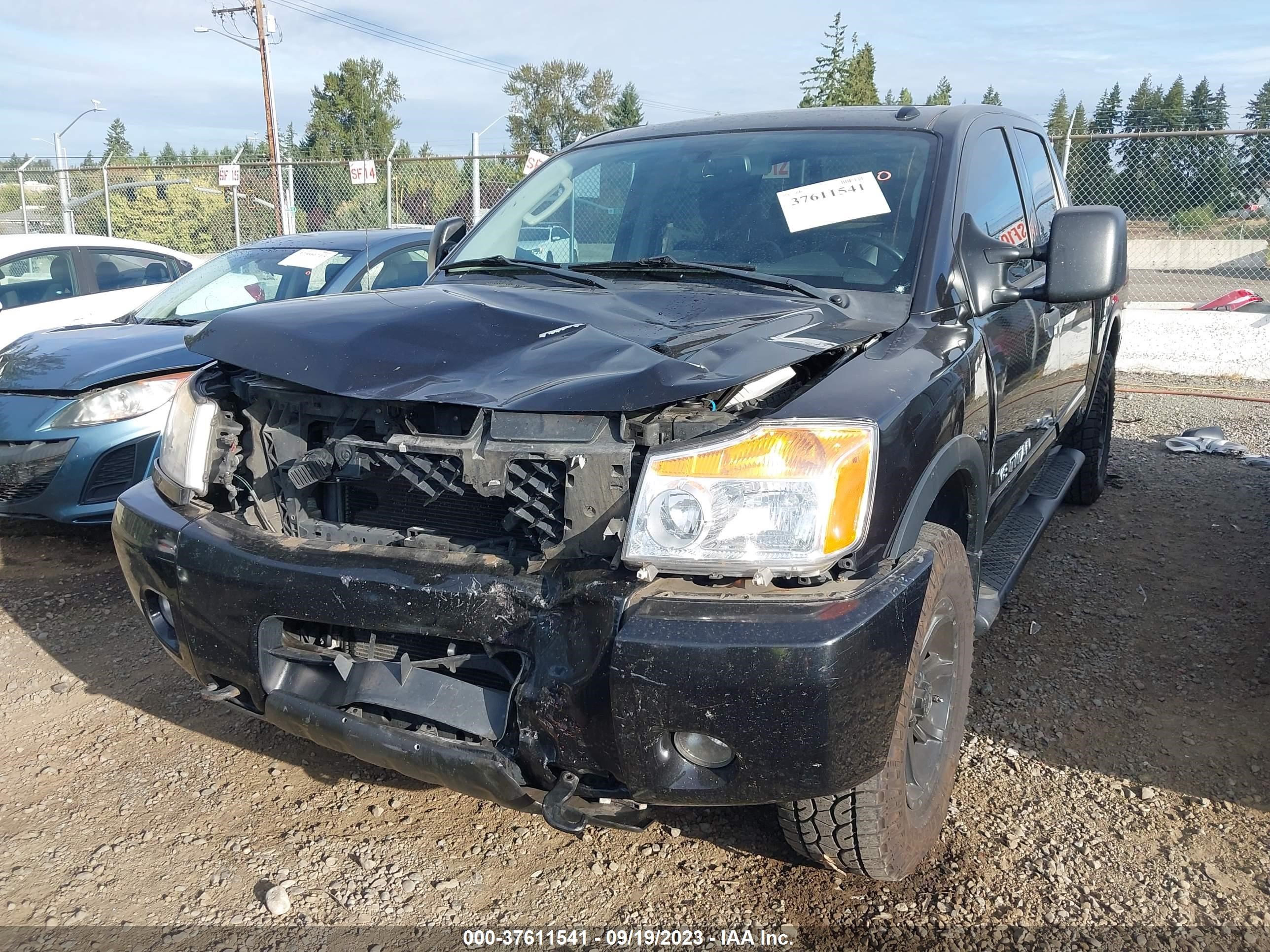 Photo 1 VIN: 1N6AA0EC5BN315688 - NISSAN TITAN 