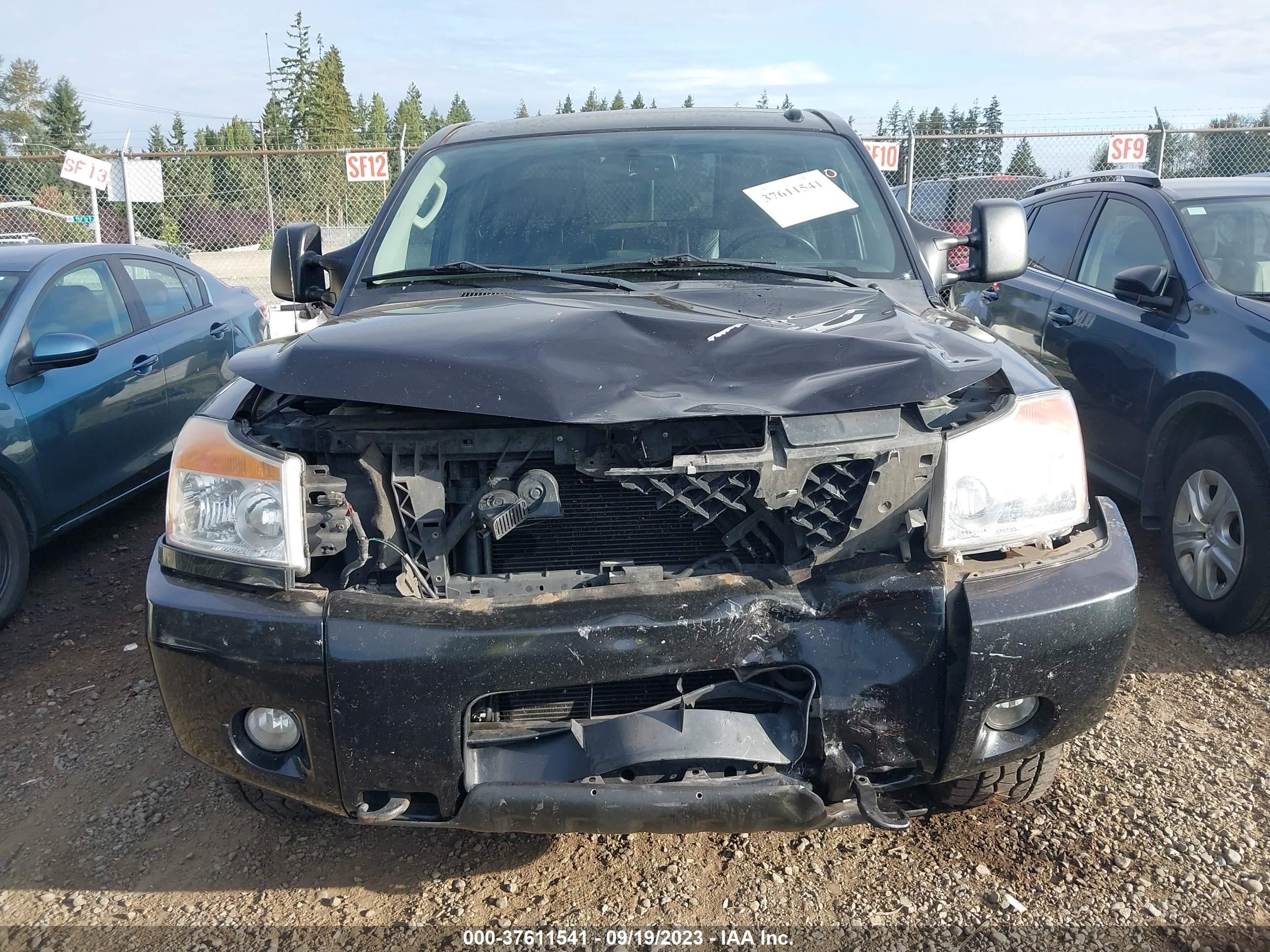 Photo 12 VIN: 1N6AA0EC5BN315688 - NISSAN TITAN 