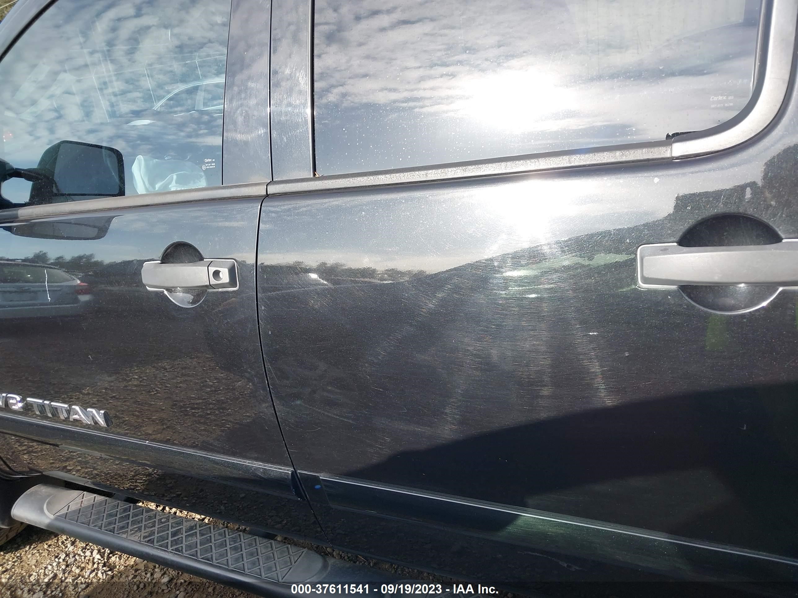 Photo 14 VIN: 1N6AA0EC5BN315688 - NISSAN TITAN 