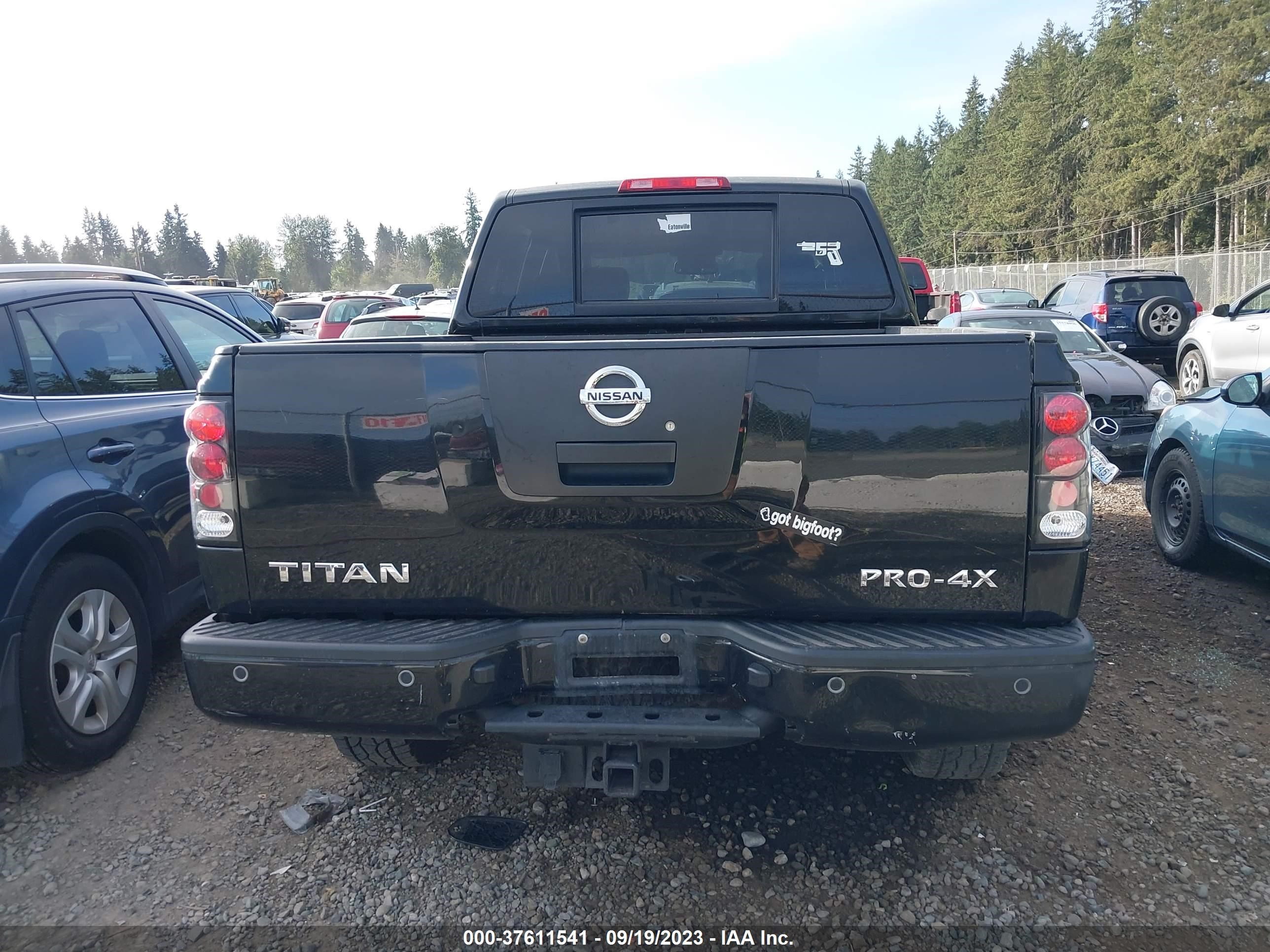 Photo 16 VIN: 1N6AA0EC5BN315688 - NISSAN TITAN 