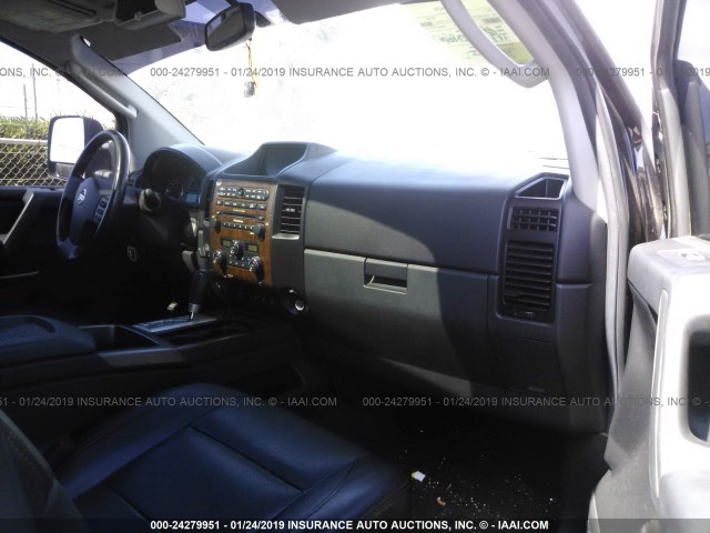 Photo 4 VIN: 1N6AA0EC5BN320776 - NISSAN TITAN 