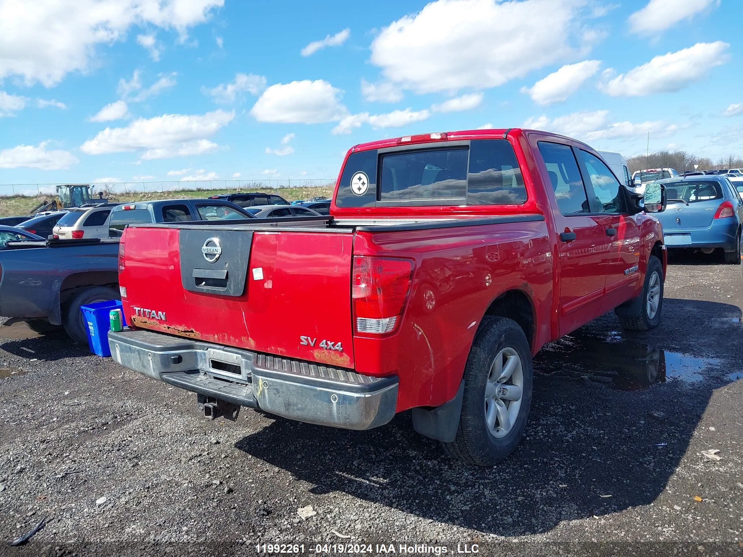 Photo 3 VIN: 1N6AA0EC5CN329513 - NISSAN TITAN 