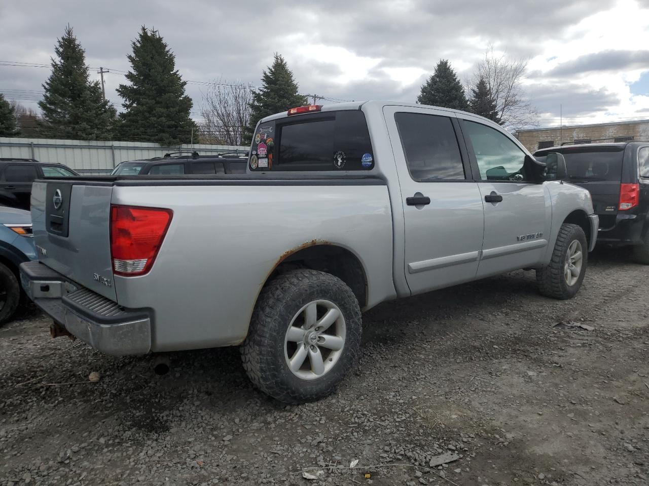 Photo 2 VIN: 1N6AA0EC6BN309754 - NISSAN TITAN 