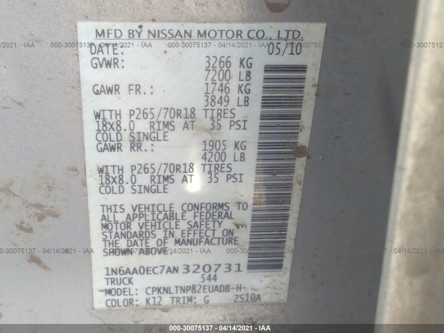 Photo 8 VIN: 1N6AA0EC7AN320731 - NISSAN TITAN 