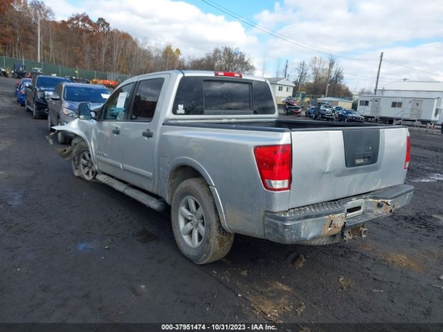 Photo 2 VIN: 1N6AA0EC7BN304305 - NISSAN TITAN 