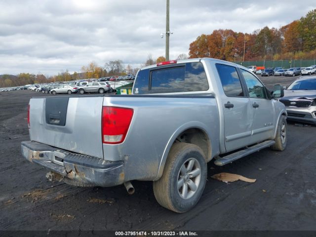 Photo 3 VIN: 1N6AA0EC7BN304305 - NISSAN TITAN 