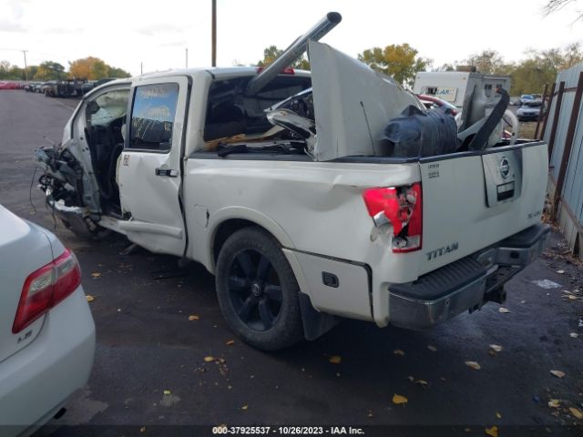 Photo 2 VIN: 1N6AA0EC7CN300952 - NISSAN TITAN 