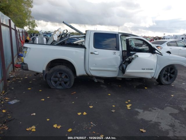 Photo 3 VIN: 1N6AA0EC7CN300952 - NISSAN TITAN 