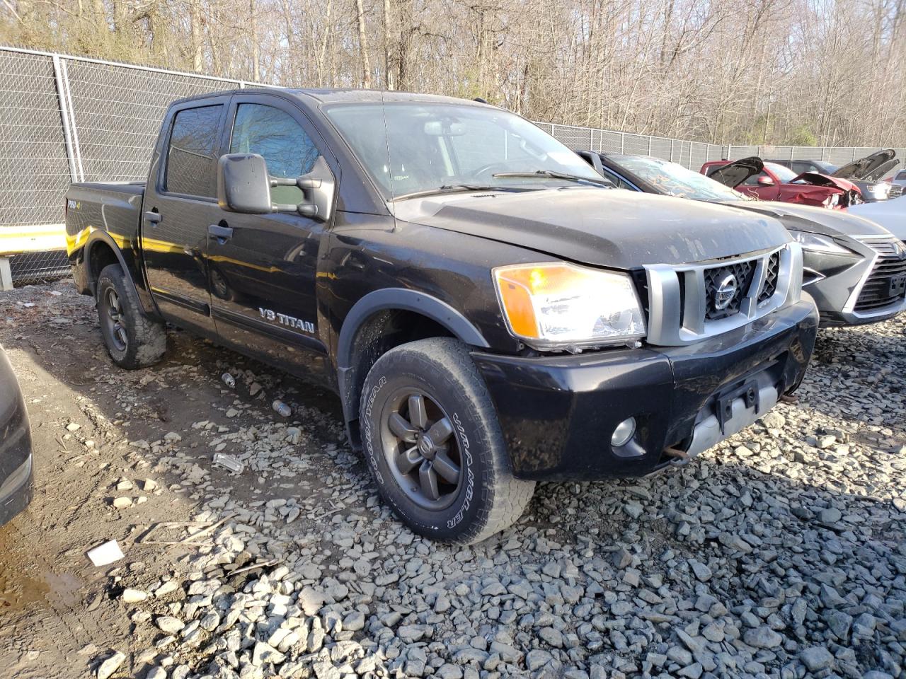 Photo 3 VIN: 1N6AA0EC7DN300810 - NISSAN TITAN 