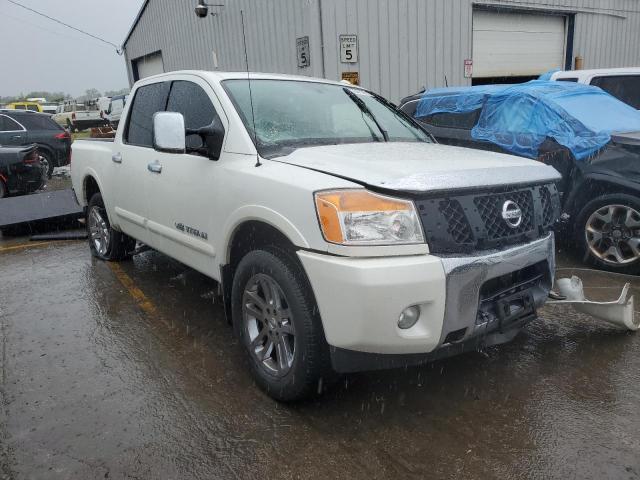 Photo 3 VIN: 1N6AA0EC7DN303724 - NISSAN TITAN S 