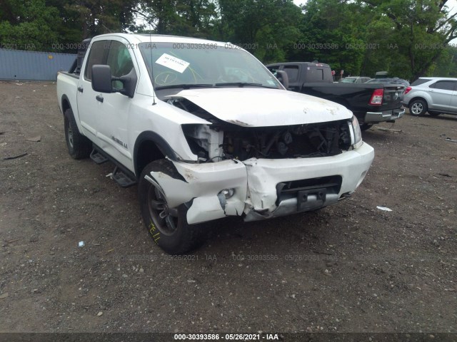 Photo 5 VIN: 1N6AA0EC7EN505142 - NISSAN TITAN 