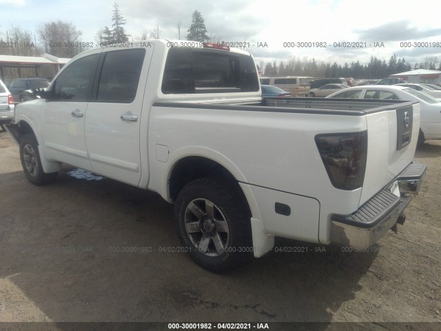 Photo 2 VIN: 1N6AA0EC8BN308251 - NISSAN TITAN 