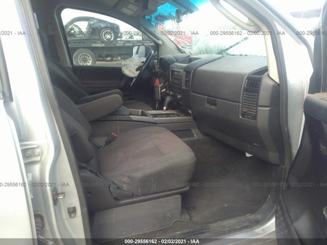 Photo 4 VIN: 1N6AA0EC8BN309304 - NISSAN TITAN 