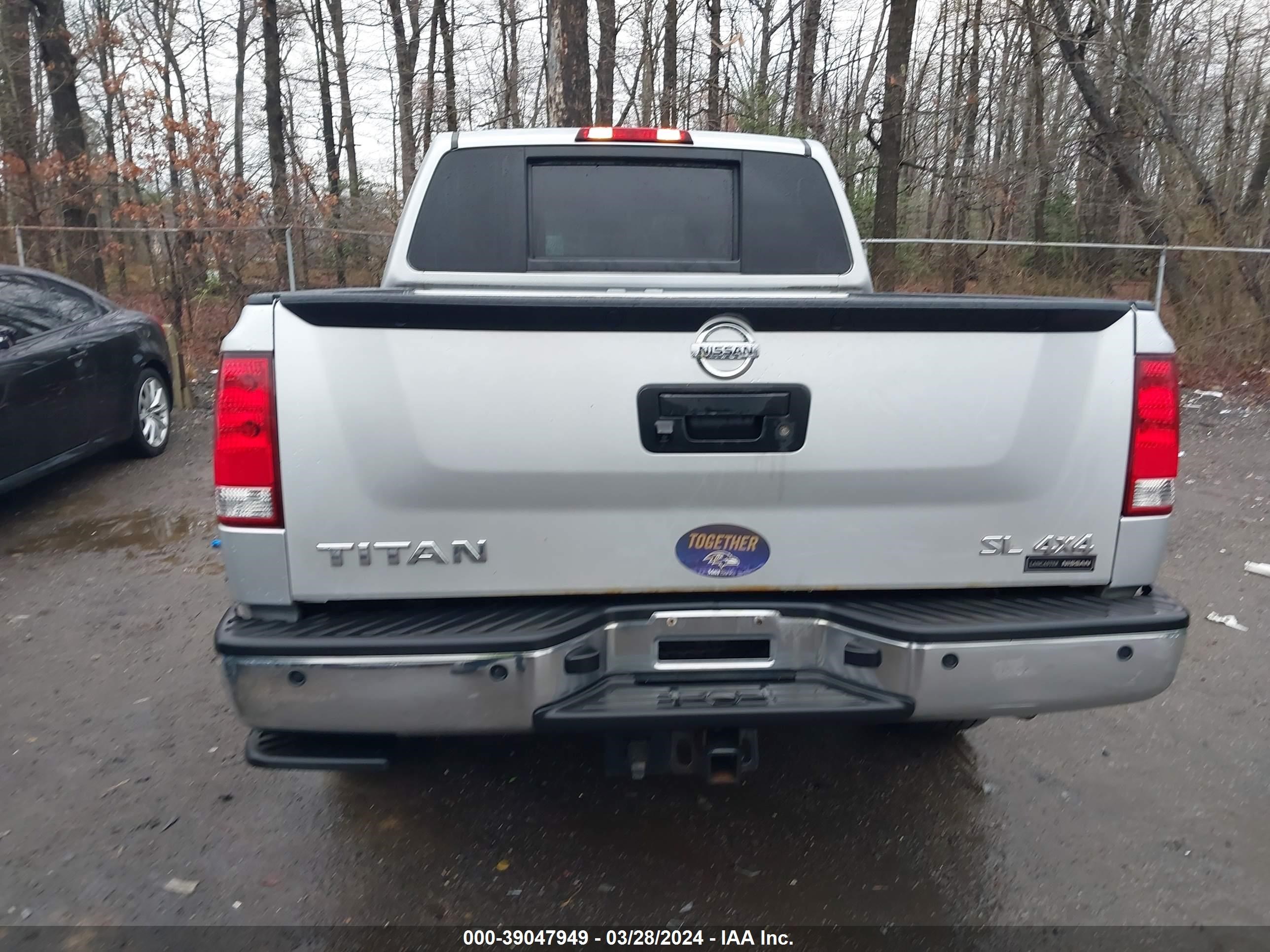 Photo 15 VIN: 1N6AA0EC8EN505361 - NISSAN TITAN 