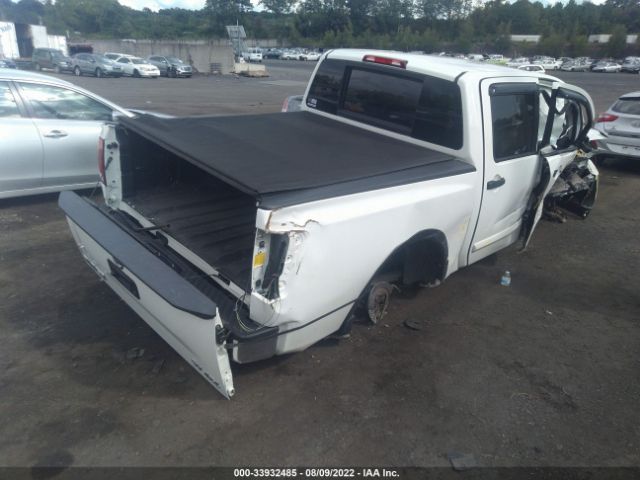 Photo 3 VIN: 1N6AA0EC8FN512425 - NISSAN TITAN 